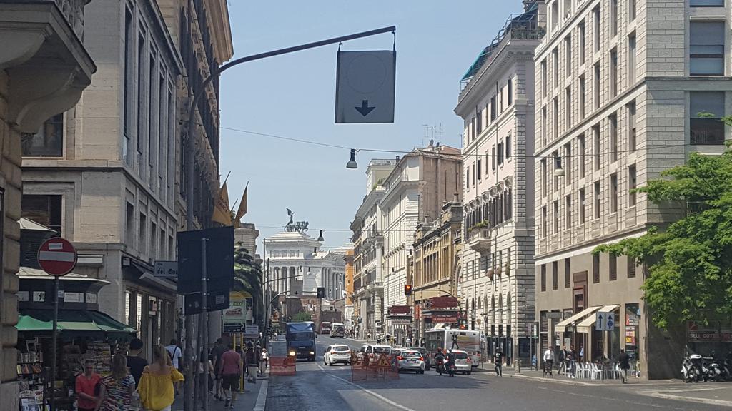 Una Finestra Su Monti Hotel Roma Exterior foto