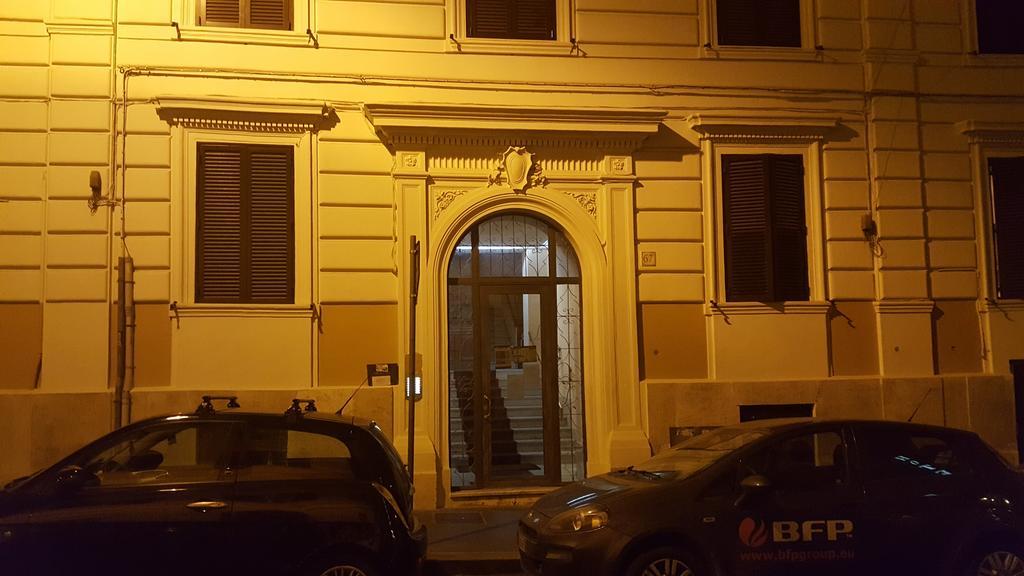 Una Finestra Su Monti Hotel Roma Exterior foto